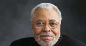 James Earl Jones está vivo